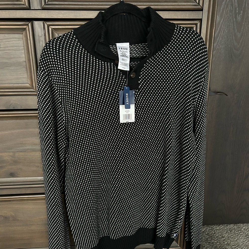IZOD Monochrome Knit Sweater